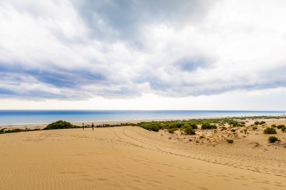 Bend’s Best Walking Trails to Ease Your Mind and Headaches